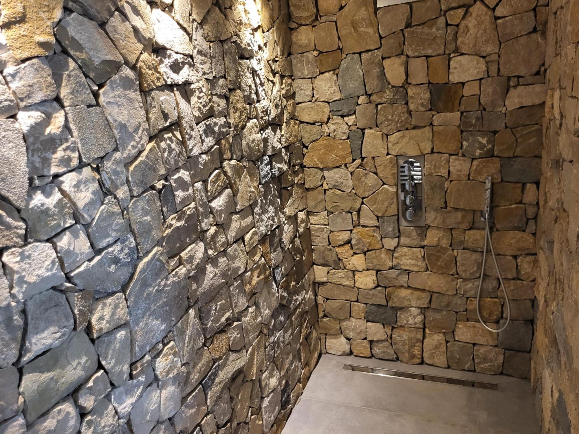 Attilio High Living Suites - Adults Only Torri Del Benaco Camera foto