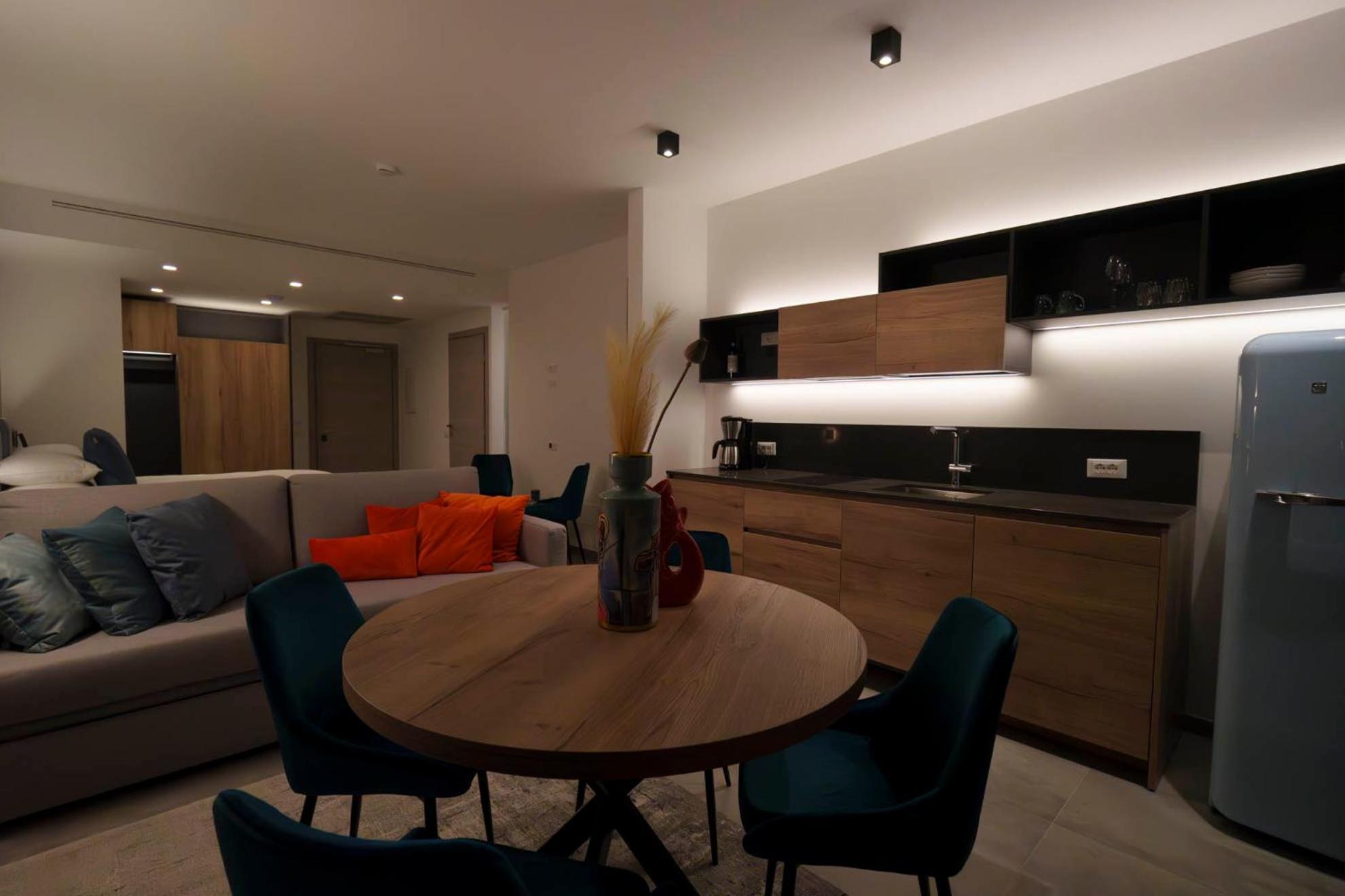Attilio High Living Suites - Adults Only Torri Del Benaco Esterno foto